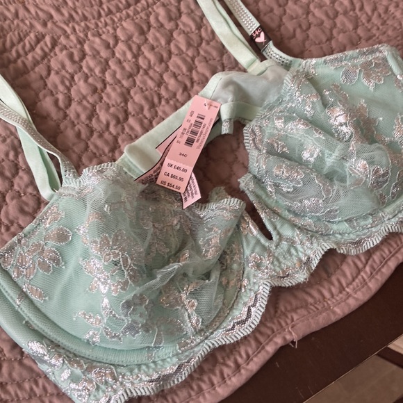 Victoria’s Secret soft mint green 34C bra NWT - Picture 1 of 14